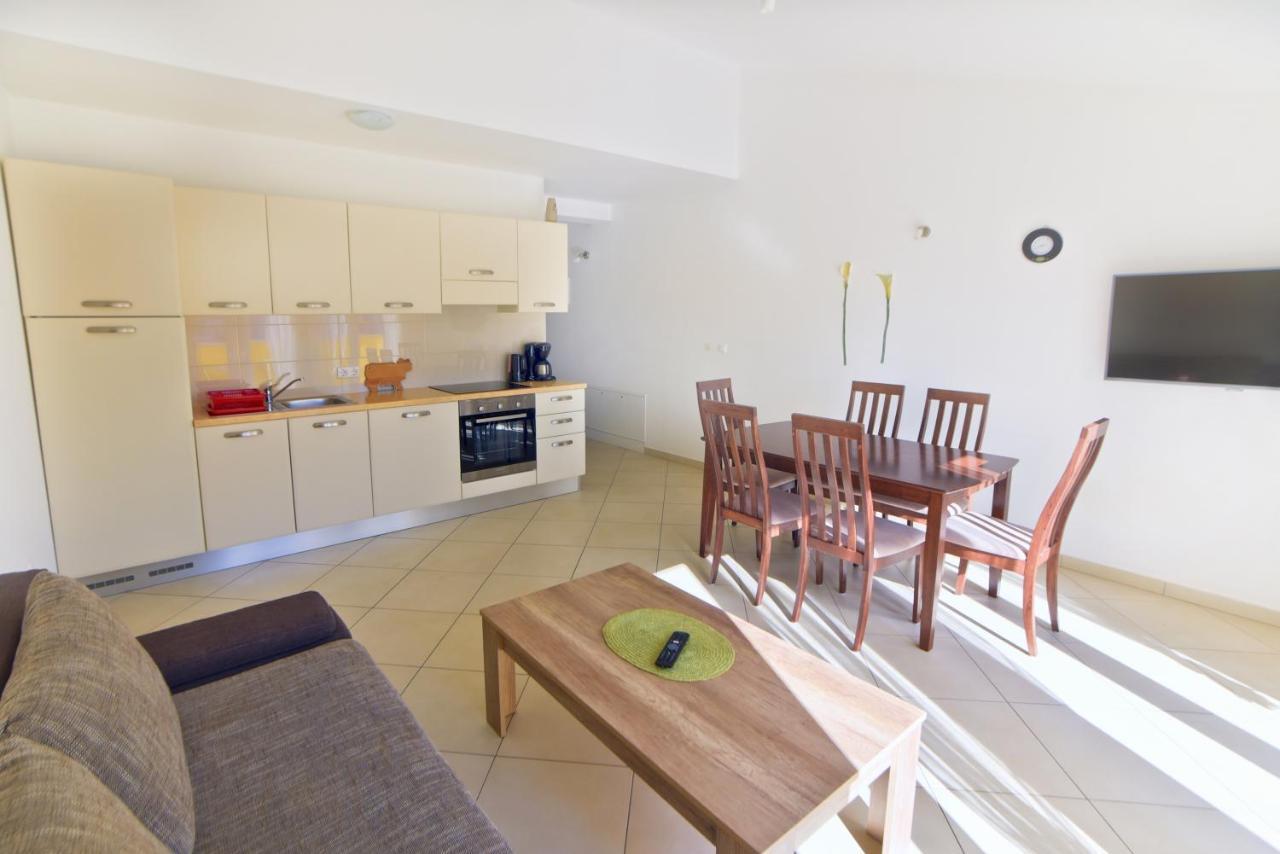 Apartments Bosankic Пула Екстериор снимка