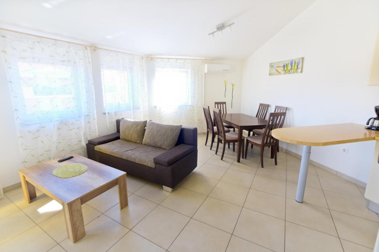 Apartments Bosankic Пула Екстериор снимка
