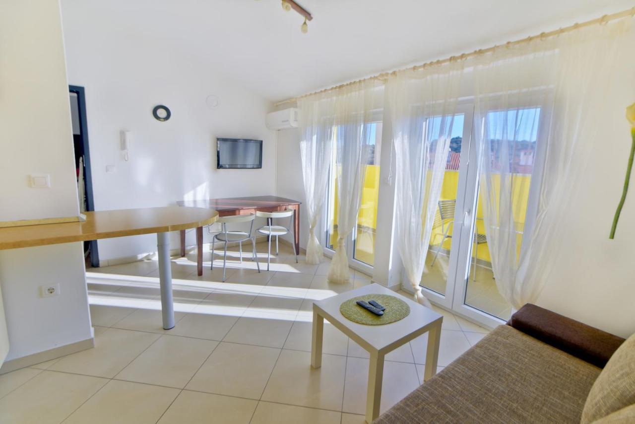 Apartments Bosankic Пула Екстериор снимка